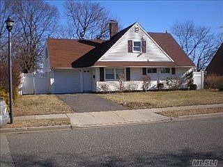 5th image of 67 Chimney Ln