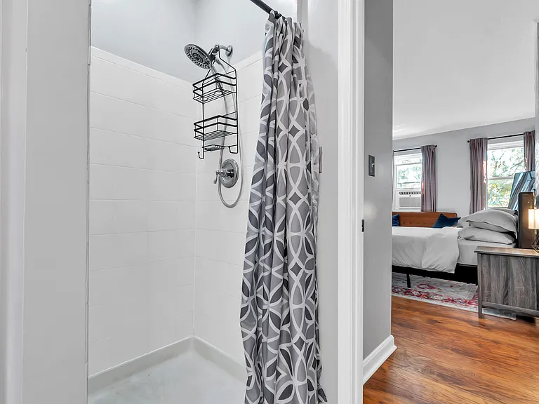 810 Broadway #4 — Photo 9