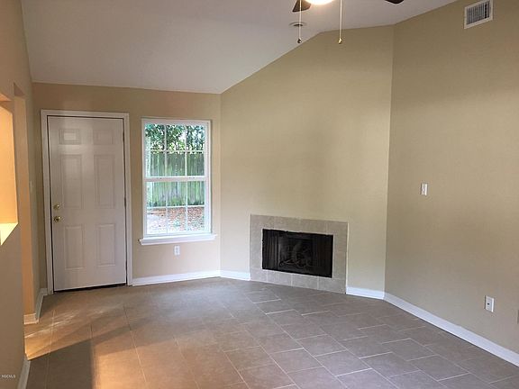 4th image of 2478 Tandy Dr