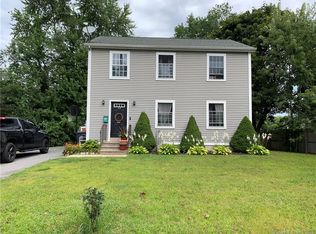 32 Union St, Moosup, CT 06354