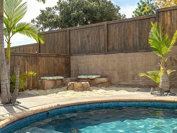 4th image of 6207 Vista Santa Clara
