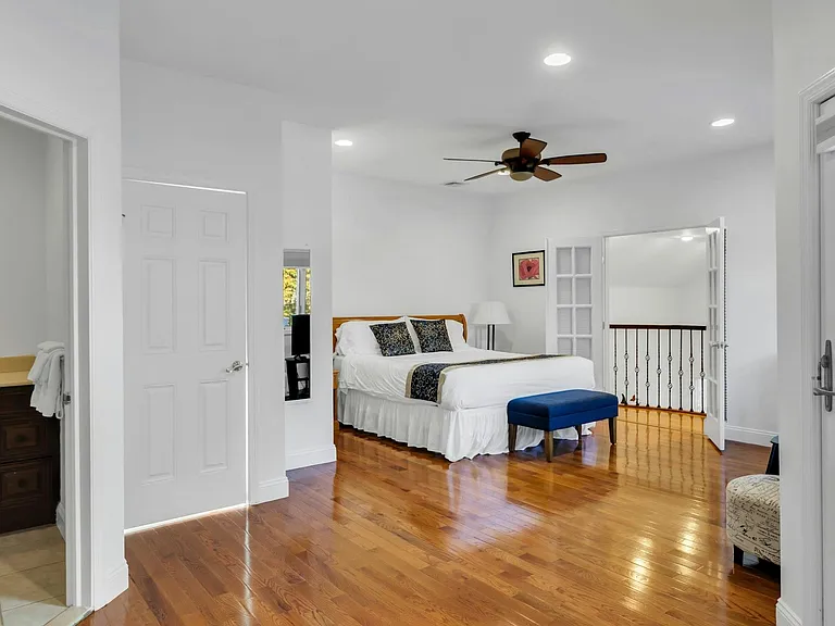 10 Bay Woods Dr — Photo 7