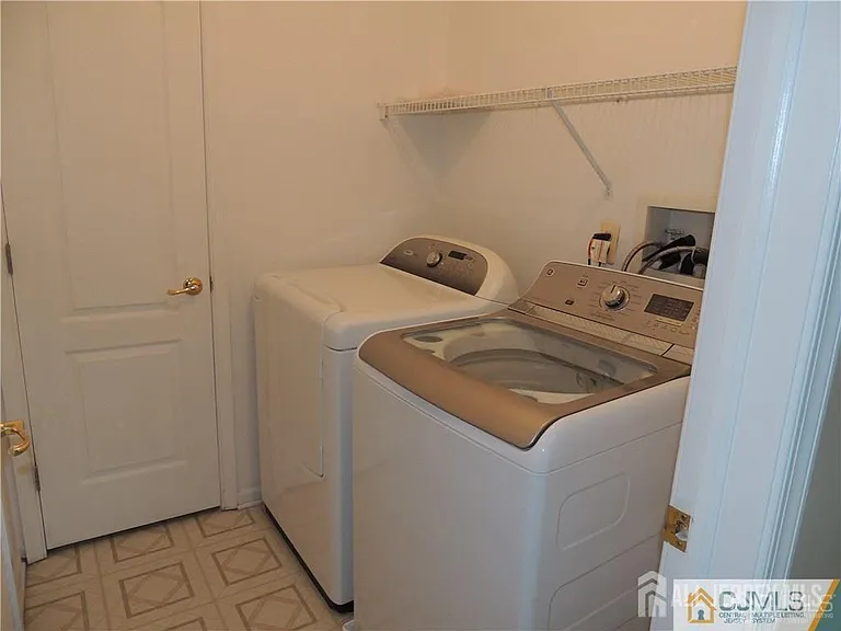 107 Amy Dr — Photo 18