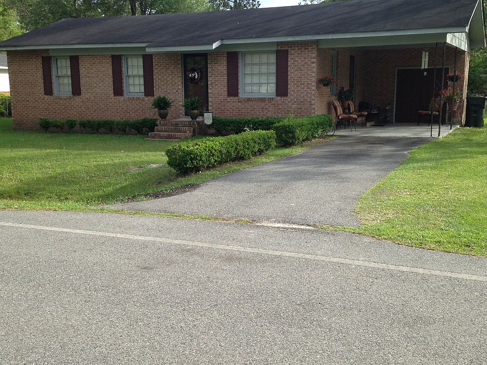 1st image of 447 Holly Dr