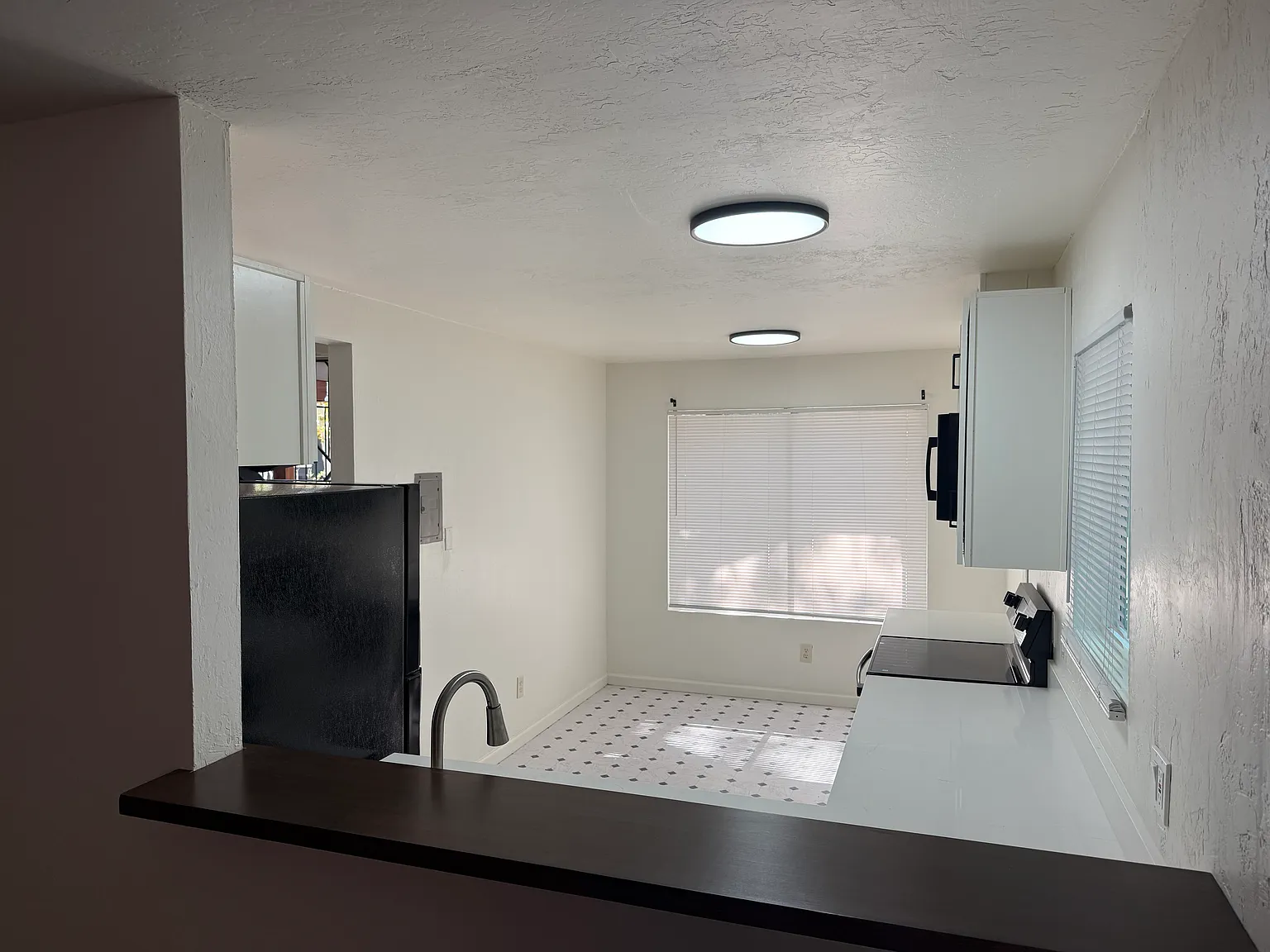 2 bed, 855 sqft, $2,150 — Photo 4