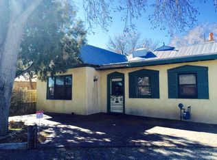 1902 Candelaria Rd NW, Albuquerque, NM 87107