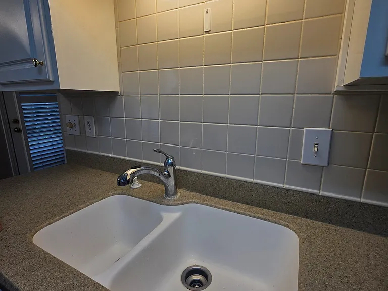 120 Cloverwood Dr — Photo 18