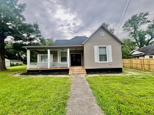 402 Cedar St, Providence, KY 42450