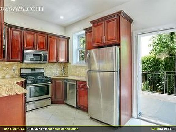 3rd image of 757-1 Marcy Ave