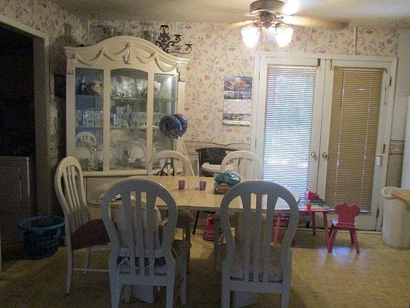 4th image of 1901 Garden Villa Dr