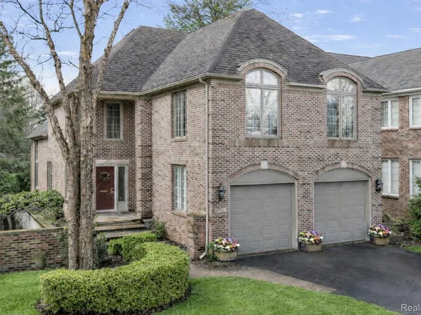 799 Vinewood Ave, Birmingham, MI 48009