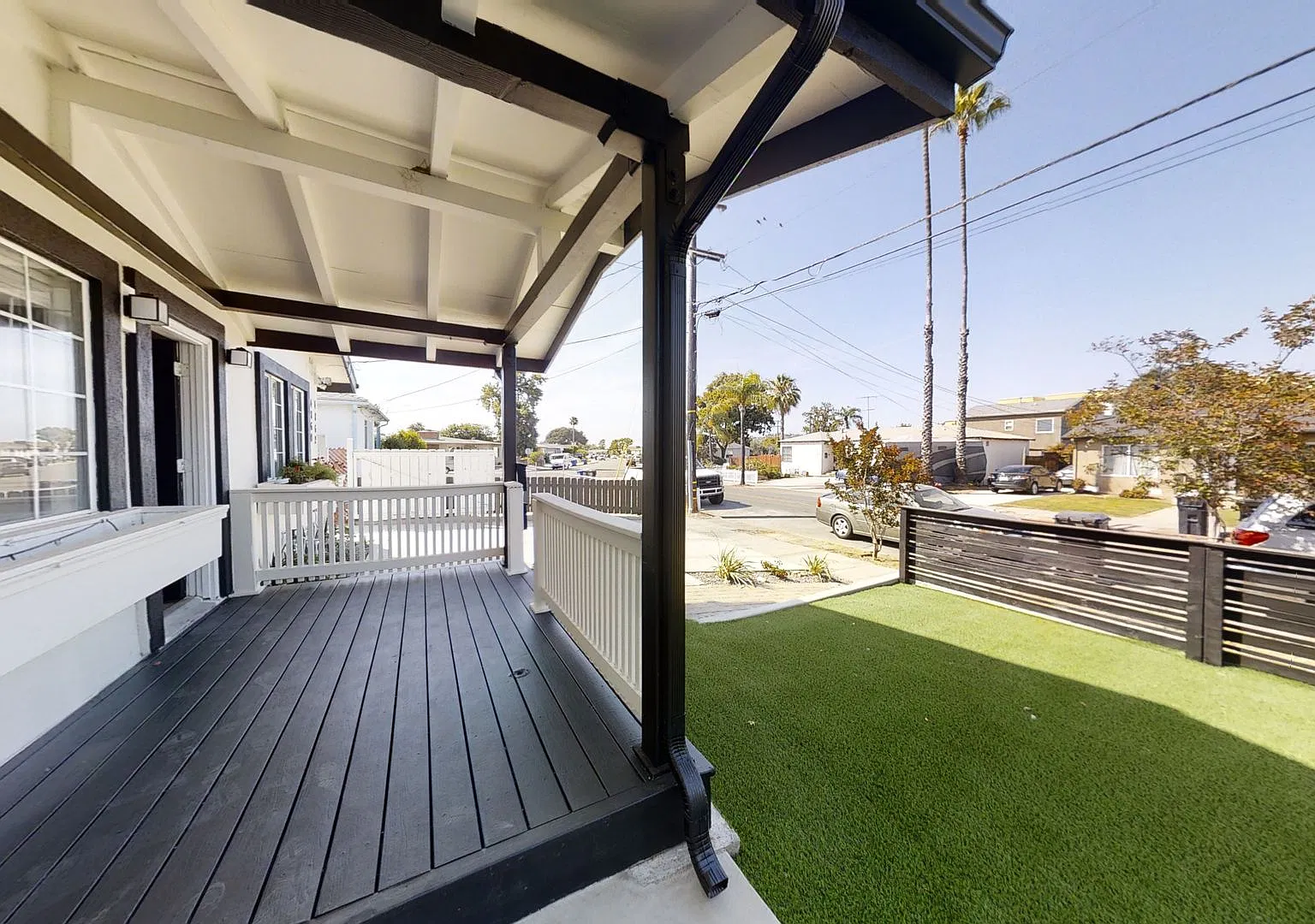 Renovated 5 bed 3 bath house on Art St — Photo 2