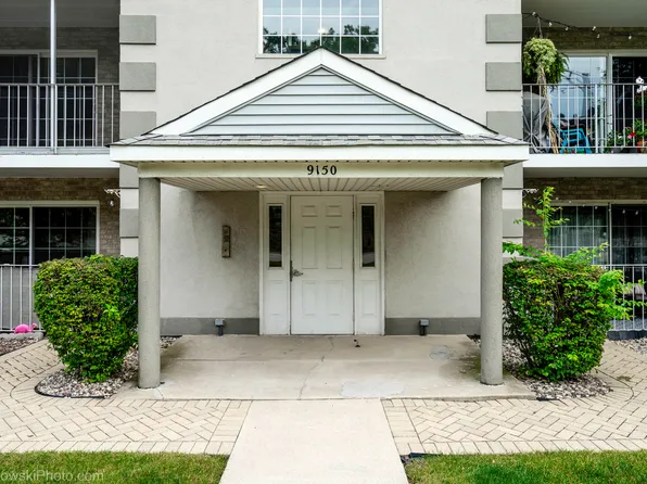 9150 W 95th St APT 2B, Hickory Hills, IL 60457