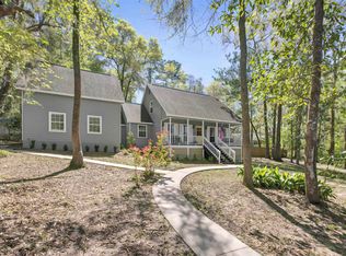 2899 Royal Oaks Dr, Tallahassee, FL 32309