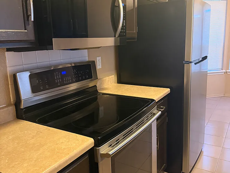 6007 Merlot Ln SE — Photo 10