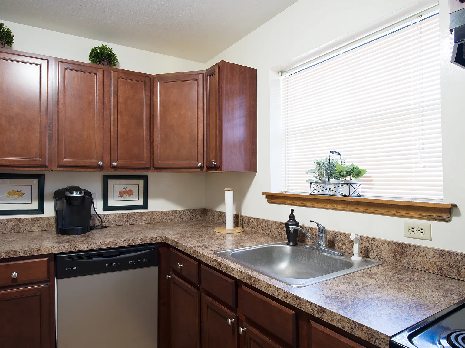 Village Park Apartments — Photo 1