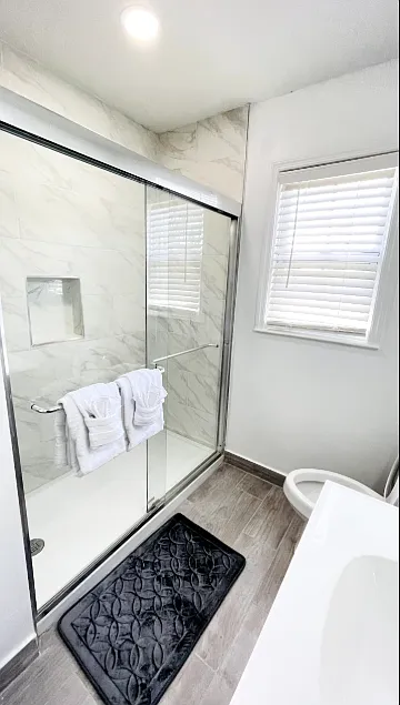 2 bed, 850 sqft, $1,800 — Photo 2