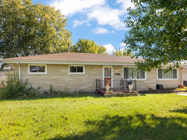 802 Sheila Dr, Joliet, IL 60435