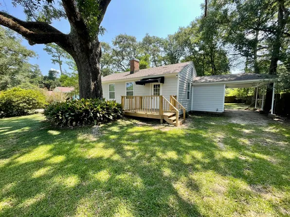 208 Parkway St E, Mobile, AL 36608