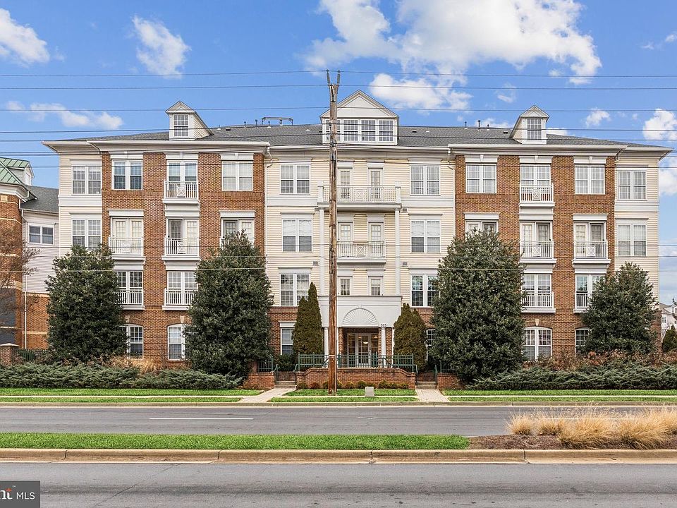 1st image of 305 Redland Blvd APT 402