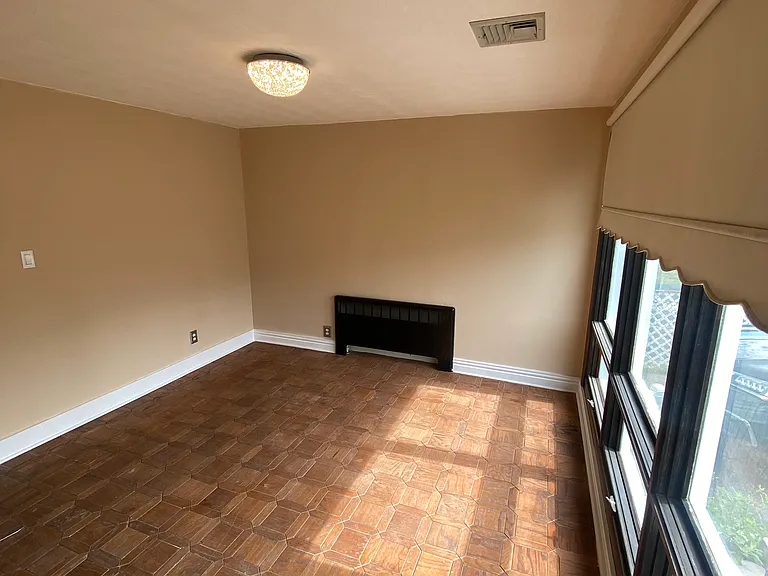 78 Long Meadow Ave — Photo 3