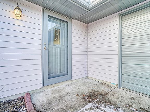 4th image of 138 Angela Dr