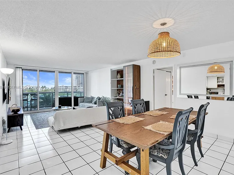 100 Bayview Dr #401 — Photo 10