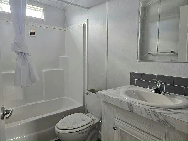 3 bed, 960 sqft, $2,950 — Photo 4