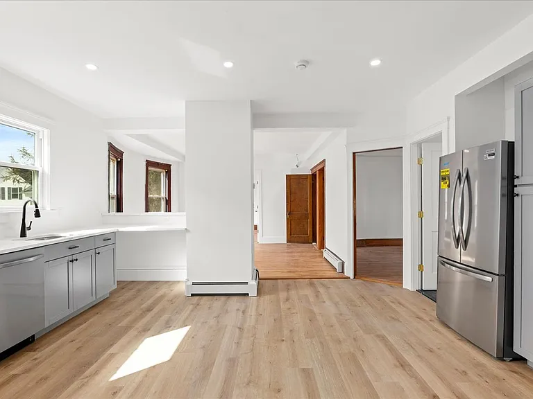 183 Vernon St #2 — Photo 6