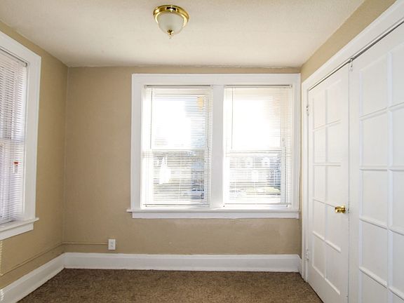 3rd image of 6823 Melrose Ave APT 1E