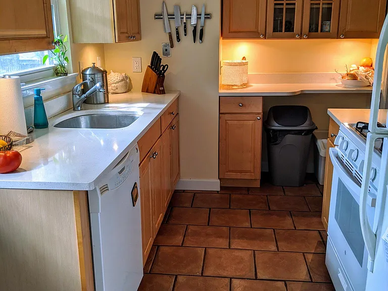 3007 Crest Ave — Photo 3