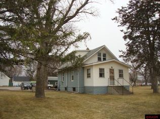 106 Park St N, Lake Crystal, MN 56055