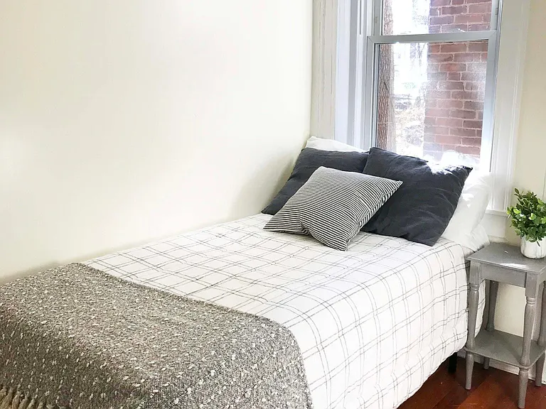 36 Beacon St #1 — Photo 9