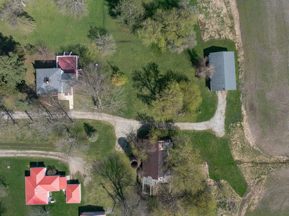 14653 Bryce Rd, Capac, MI 48014