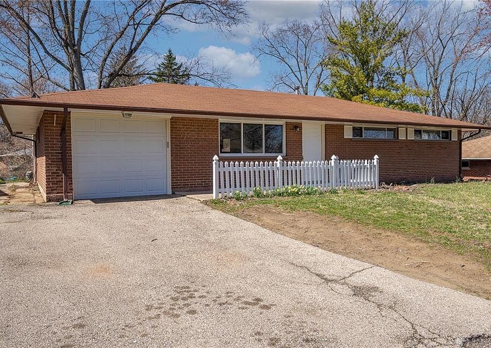 1st image of 625 Maple Hill Dr