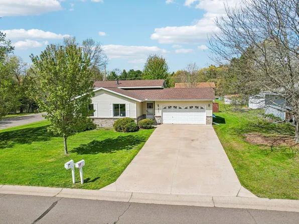 931 Chestnut St, Taylors Falls, MN 55084