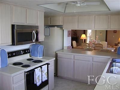 4th image of 4581 Bay Beach Ln APT 381