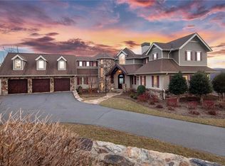 125 Stone Brook Trl, Black Mountain, NC 28711