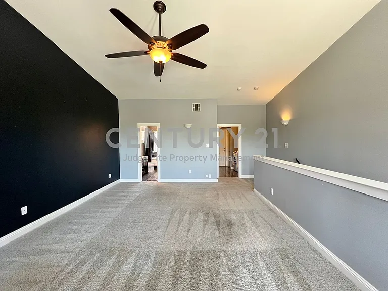 1813 S Ervay St — Photo 20
