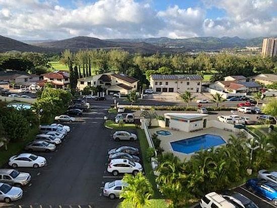 View( Golf Course, Parking Lot, Swimming Pool, etc.) from the unit