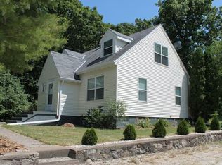 11607 60th St, Kenosha, WI 53142