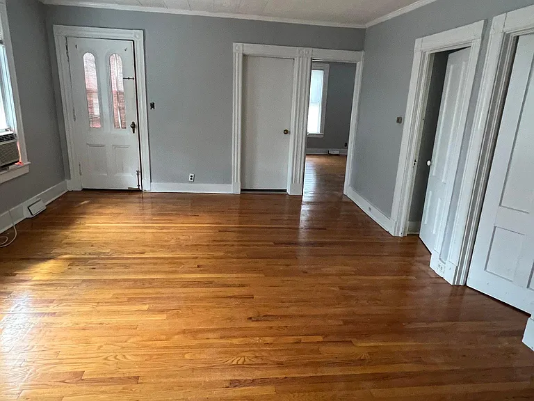15 Christian St — Photo 4