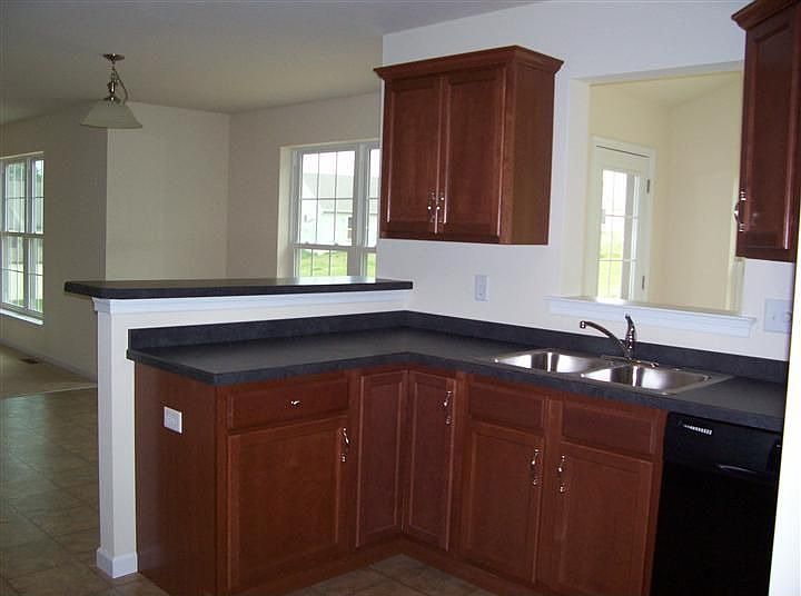 2nd image of 3 Sweetbriar Ln #L-0001