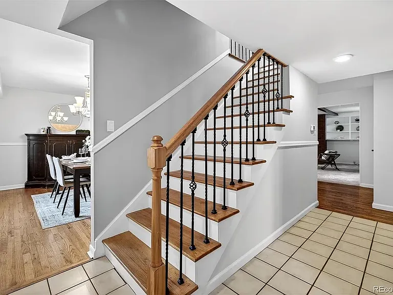 10029 Dodge Dr — Photo 2