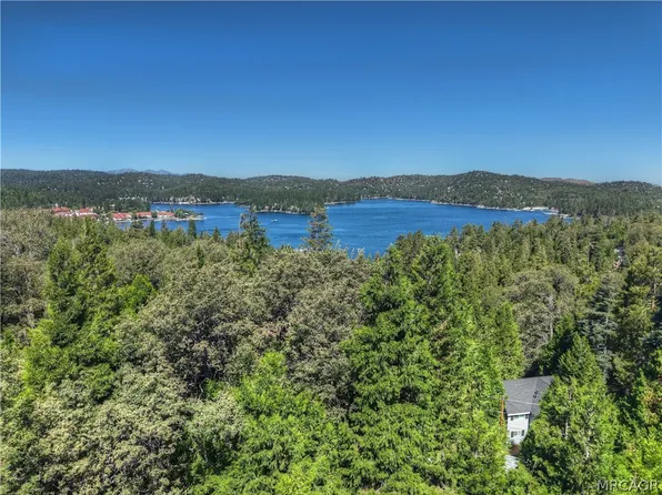 149 Mill Pond Rd, Lake Arrowhead, CA 92352