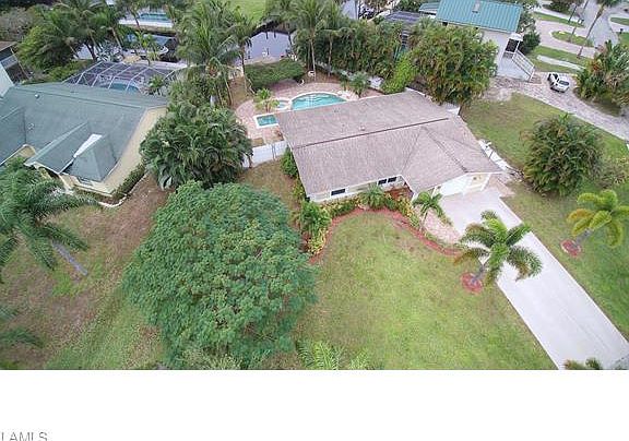 3rd image of 27229 Gasparilla Dr
