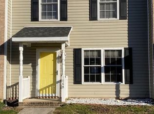 106 12th St #B, Grottoes, VA 24441