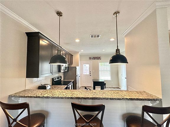 3rd image of 301 Southwest Parkway #332