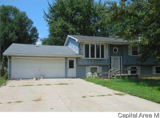 734 Prairie View Rd, Knoxville, IL 61448