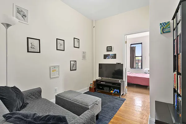 Rented by Compass | media 16